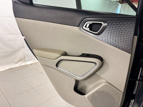 Used 2020 Kia Soul S FWD image 15