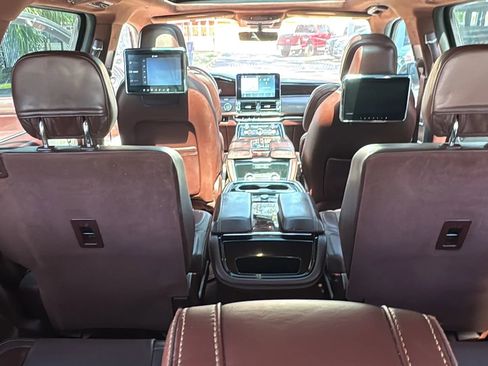 Used 2018 Lincoln Navigator Black Label w/ Cargo Package AWD/4WD image 59