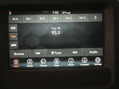 Used 2023 Jeep Wrangler Sport image 19