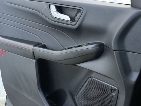 Used 2024 Ford Escape ST-Line image 24