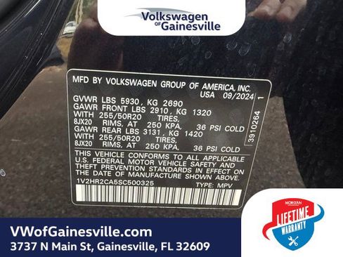 Used 2025 Volkswagen Atlas SE image 30