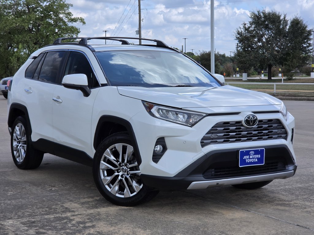 Used 2019 Toyota RAV4 Limited w/ Cold Weather Package AWD/4WD image 2