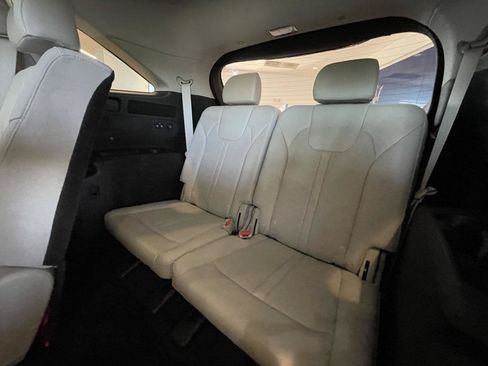 Used 2023 Kia Sorento S w/ Panoramic Sunroof Package FWD image 17