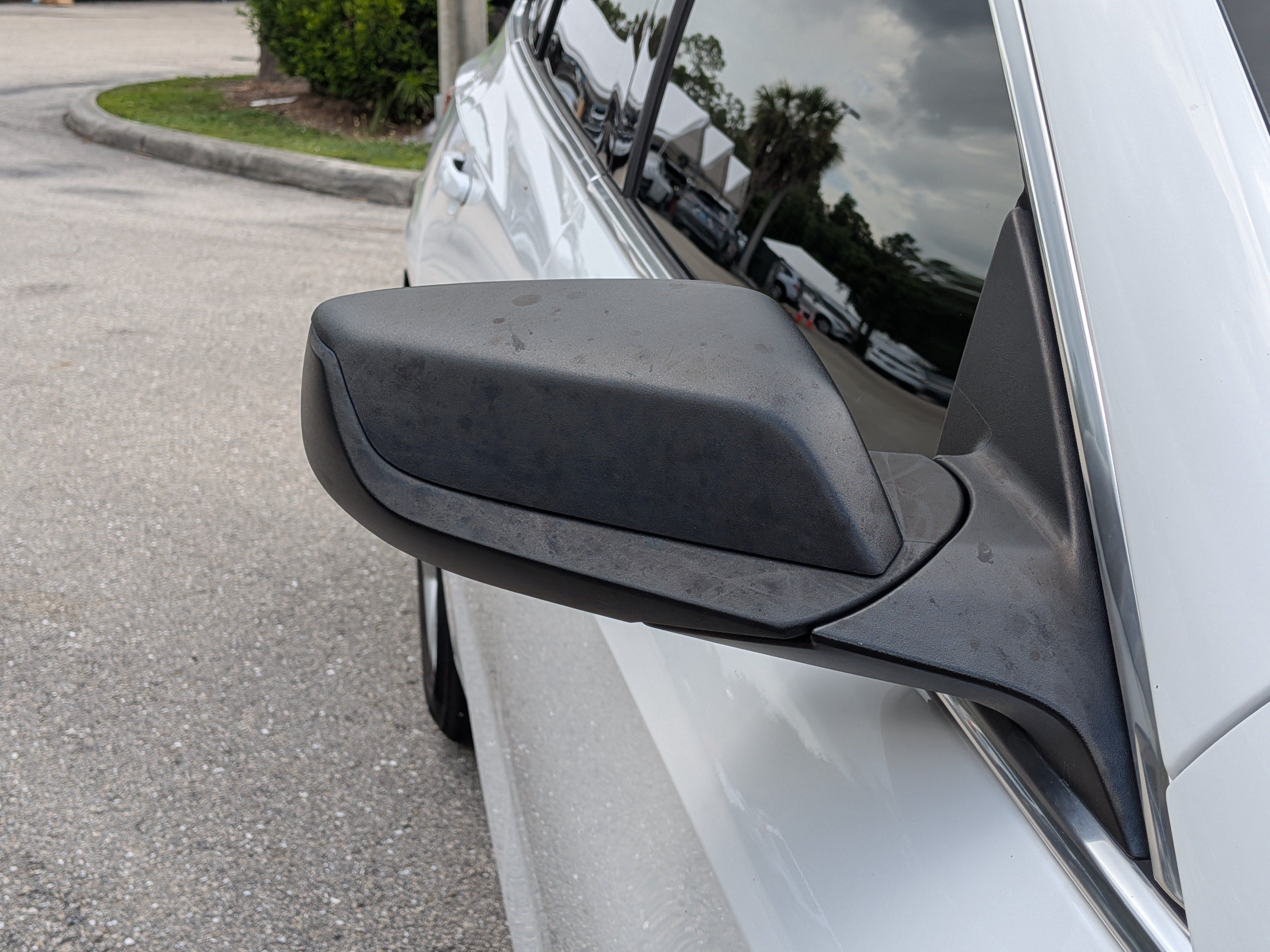 Used 2020 Chevrolet Malibu LS FWD image 12