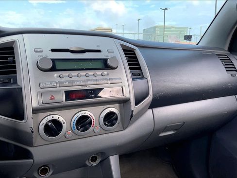 Used 2008 Toyota Tacoma PreRunner image 33