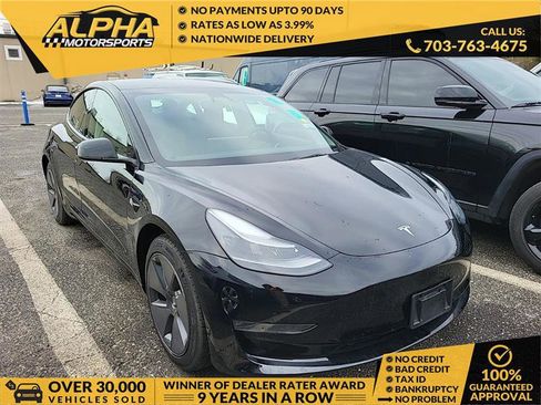 Used 2023 Tesla Model 3 Standard Range image 1