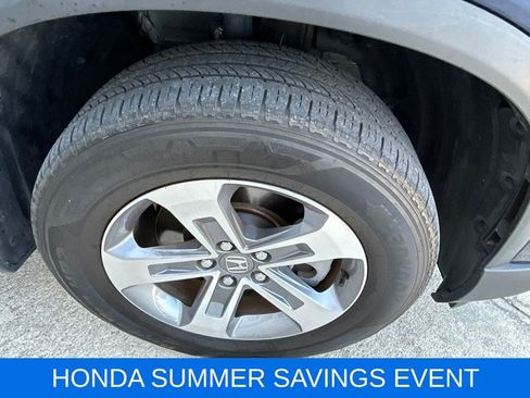 Used 2025 Honda Pilot EX-L image 4