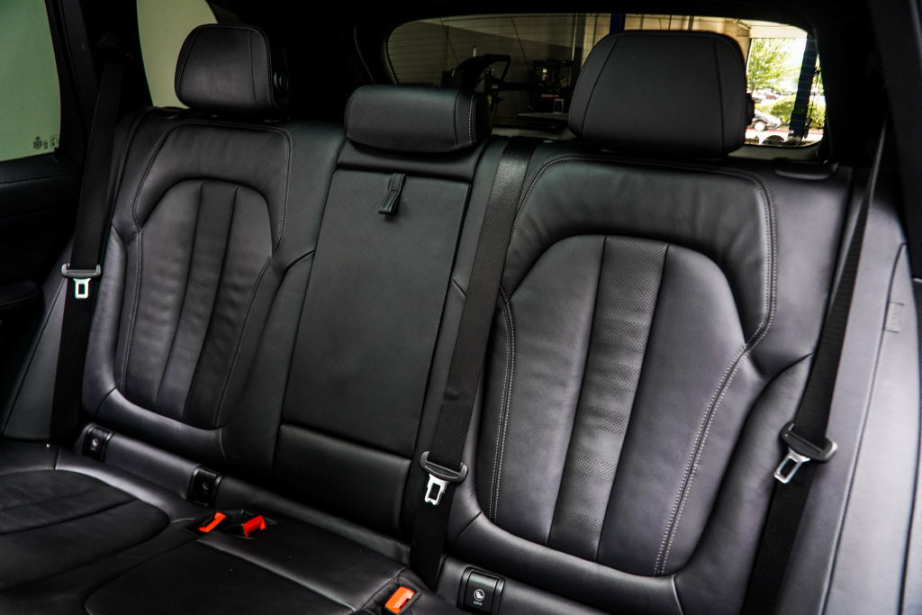 Used 2022 BMW X5 sDrive40i w/ M Sport Package RWD image 41