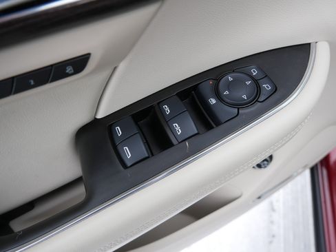 Used 2022 Buick Envision Avenir w/ Technology Package II image 23