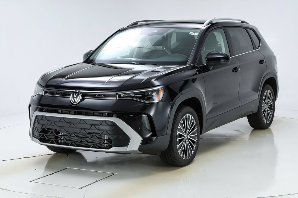 New 2026 Volkswagen Taos SE FWD image 1