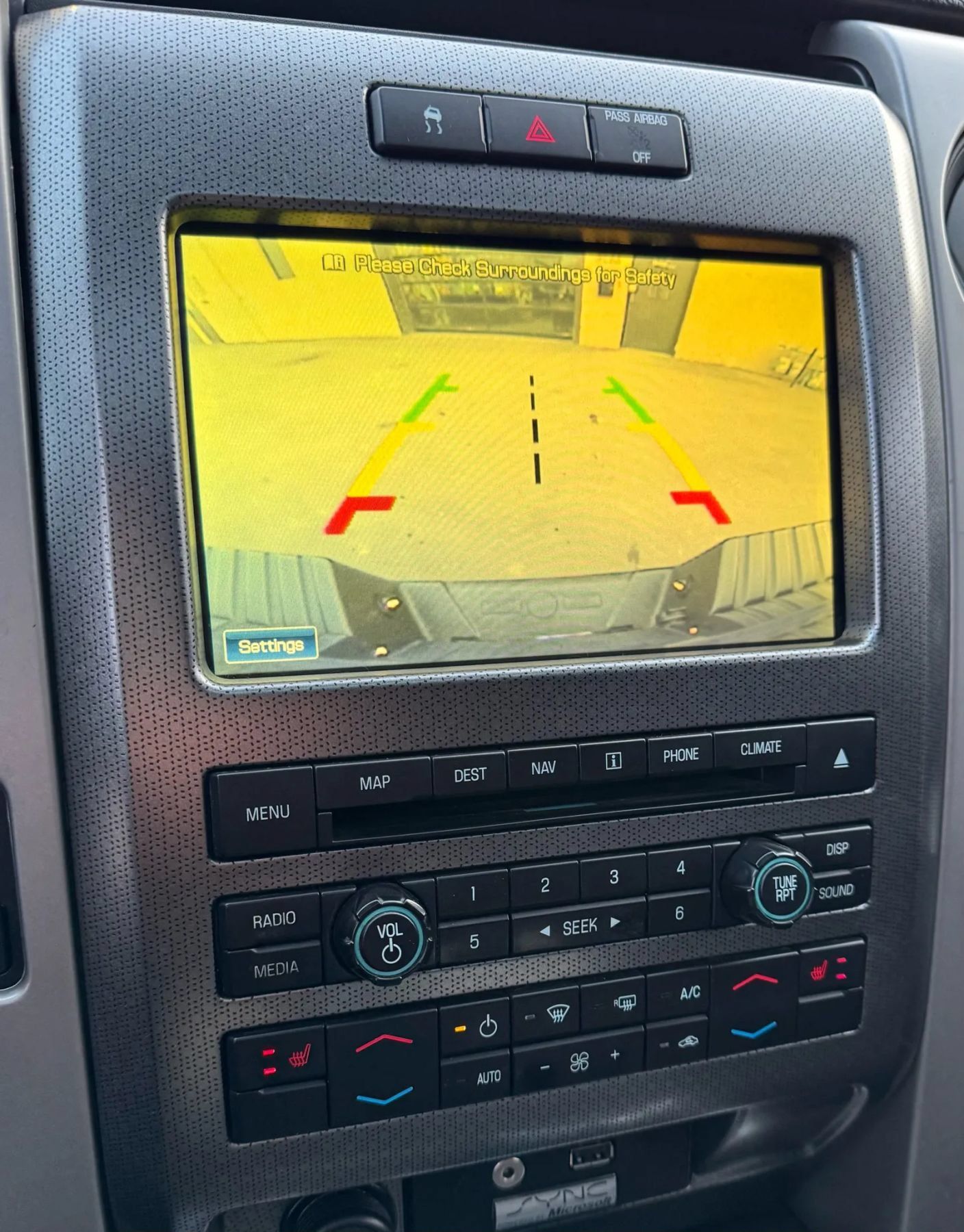 Used 2010 Ford F150 Raptor AWD/4WD image 19