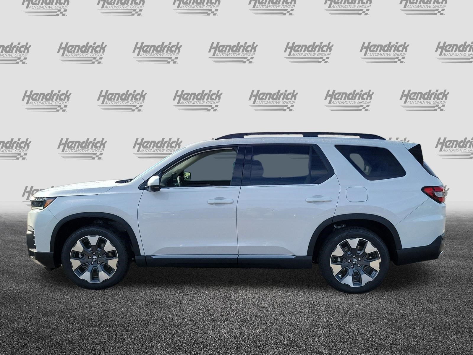 New 2026 Honda Pilot Elite image 4