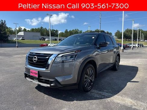 Certified 2022 Nissan Pathfinder SL w/ SL Premium Package FWD image 1
