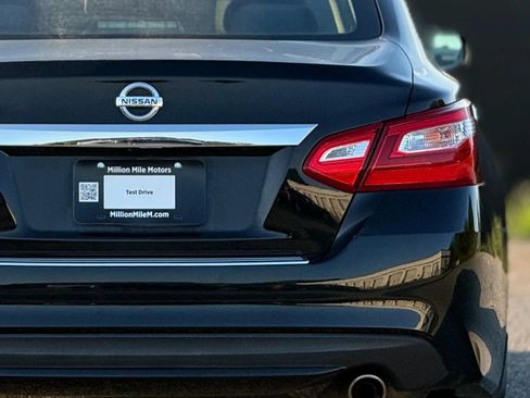 Used 2017 Nissan Altima 2.5 S w/ Power Driver Seat Package FWD image 14