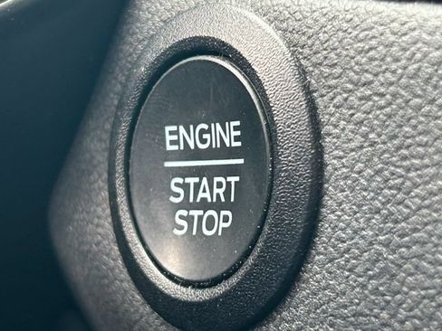 Used 2024 Ford Escape ST-Line AWD/4WD image 18