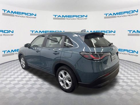 Used 2023 Honda HR-V LX image 3