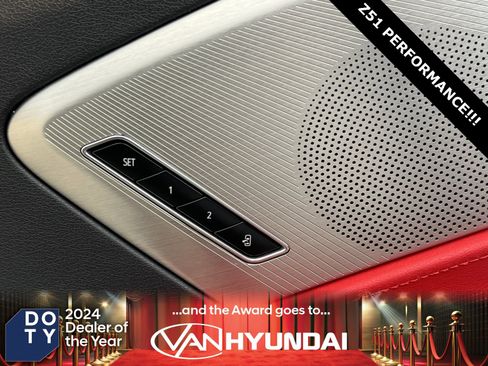 Used 2021 Chevrolet Corvette Stingray w/ Z51 Performance Package image 26