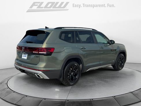 New 2026 Volkswagen Atlas Peak Edition image 7