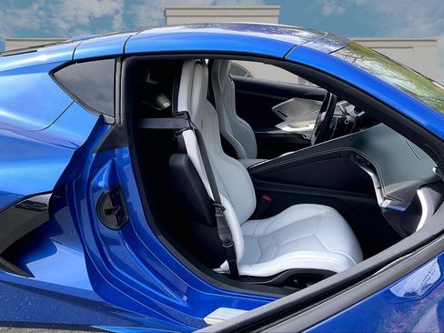 Used 2021 Chevrolet Corvette Stingray Preferred Cpe w/ Battery Protection Package RWD image 7