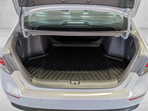 Used 2025 Honda Accord Touring image 6