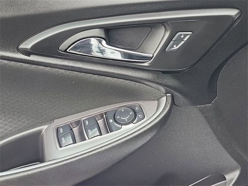 Used 2024 Chevrolet Malibu LT image 20