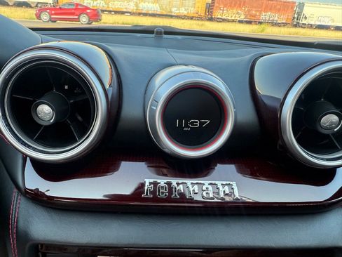 Used 2015 Ferrari California T image 37