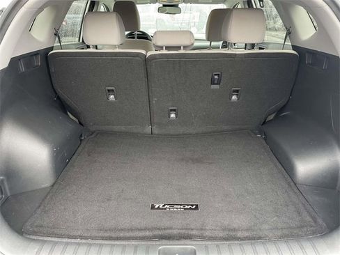 Used 2019 Hyundai Tucson SE image 8