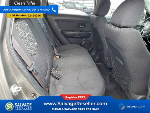 Used 2011 Kia Soul + w/ Audio Pkg FWD image 15