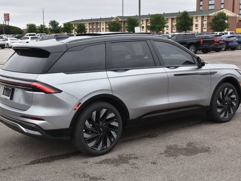 New 2026 Lincoln Nautilus Reserve w/ Jet Appearance Package AWD/4WD image 6
