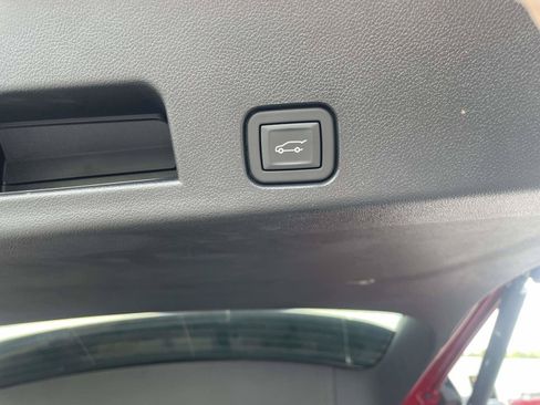 Certified 2024 GMC Acadia AT4 w/ LPO, Floor Liner Package AWD/4WD image 21