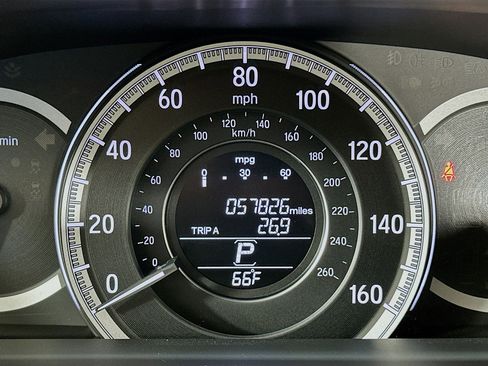 Used 2017 Honda Accord EX image 18