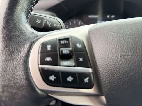 Used 2022 Ford Explorer Limited AWD/4WD image 22