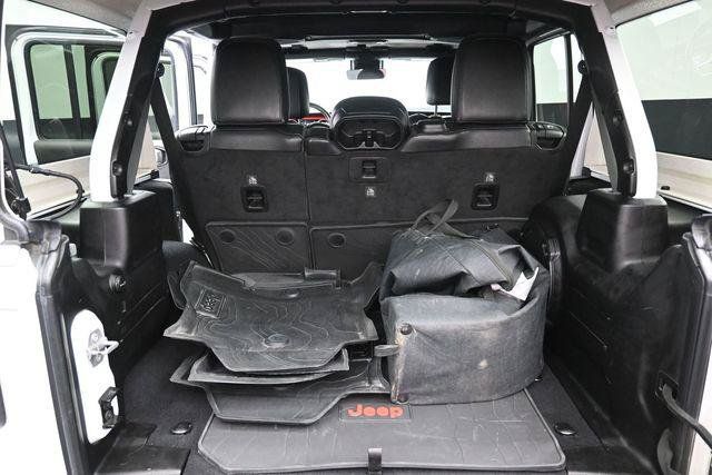 Used 2019 Jeep Wrangler Unlimited Rubicon AWD/4WD image 29