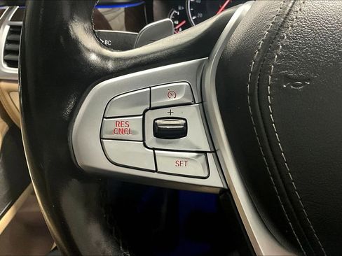 Used 2019 BMW 750i xDrive w/ Executive Package image 24