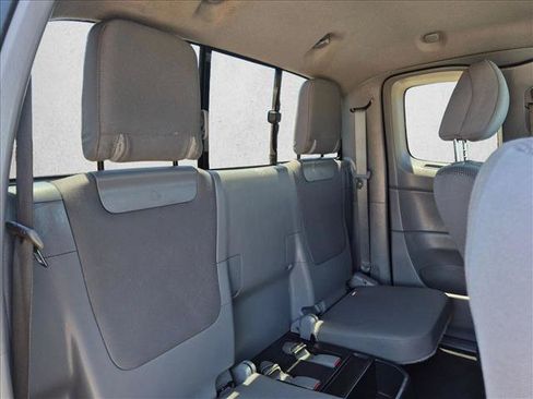 Used 2015 Toyota Tacoma 2WD Access Cab w/ Convenience Package image 21