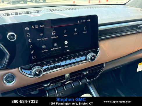 New 2026 GMC Canyon AT4 w/ Technology Plus Package AWD/4WD image 18