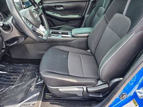 Used 2025 Nissan Sentra SV FWD image 13