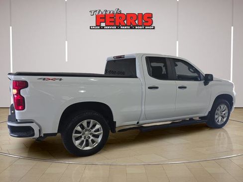 Used 2023 Chevrolet Silverado 1500 Custom image 5