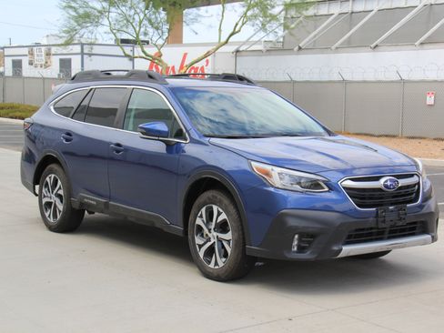Used 2022 Subaru Outback Limited image 3