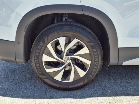 Certified 2026 Volkswagen Tiguan S FWD image 5