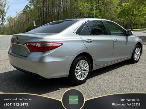 Used 2017 Toyota Camry LE image 6