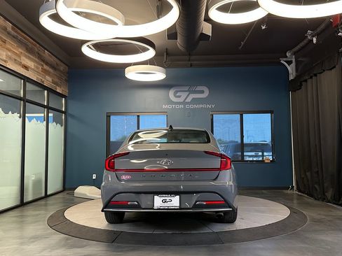 Used 2020 Hyundai Sonata SE FWD image 4
