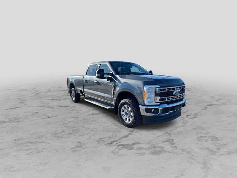 Used 2023 Ford F350 XLT w/ 360-Degree Camera Package image 2