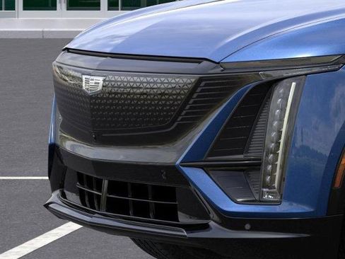 New 2025 Cadillac Lyriq Sport image 13
