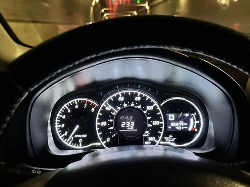 Used 2018 Nissan Versa Note SV w/ SV Special Edition Package image 17