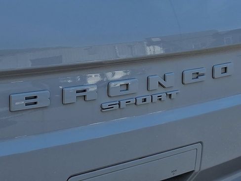 Certified 2023 Ford Bronco Sport Outer Banks w/ Tech Package AWD/4WD image 31