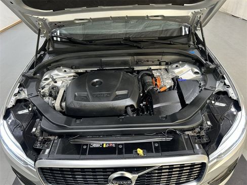 Used 2020 Volvo XC60 T8 R-Design w/ Protection Package Premier image 24