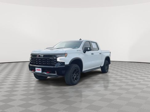 Certified 2024 Chevrolet Silverado 1500 ZR2 w/ Technology Package AWD/4WD image 3