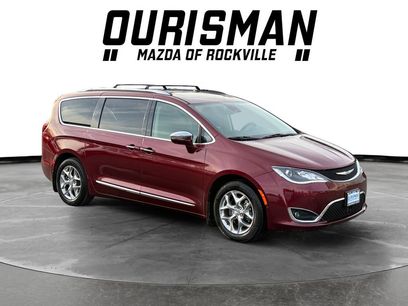 Used 2018 Chrysler Pacifica Limited w/ Advanced Safetytec Group