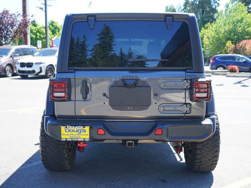 Used 2022 Jeep Wrangler Unlimited Rubicon w/ Cold Weather Group AWD/4WD image 6